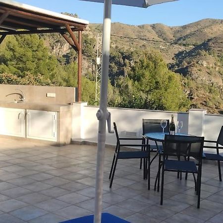 Villa Victoria Rio De La Miel Nerja Bagian luar foto