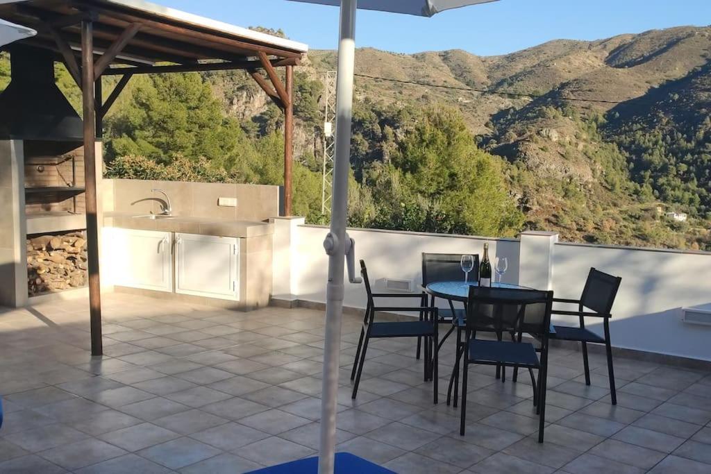 Villa Victoria Rio De La Miel Nerja Bagian luar foto